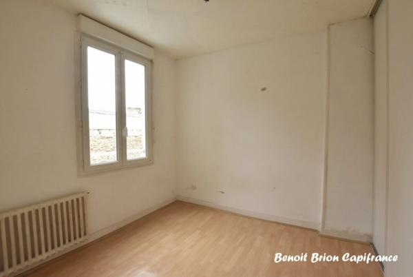 Maison de ville 148 m² – Centre d’Antrain – 4 chambres – Grande cave