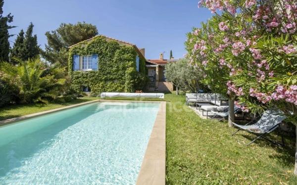 Maison à vendre 5 pièces MOUGINS (06)