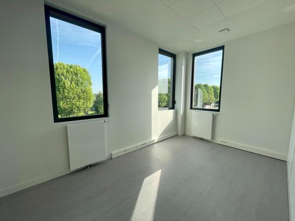 Bureaux à louer à LE PETIT QUEVILLY 76140
