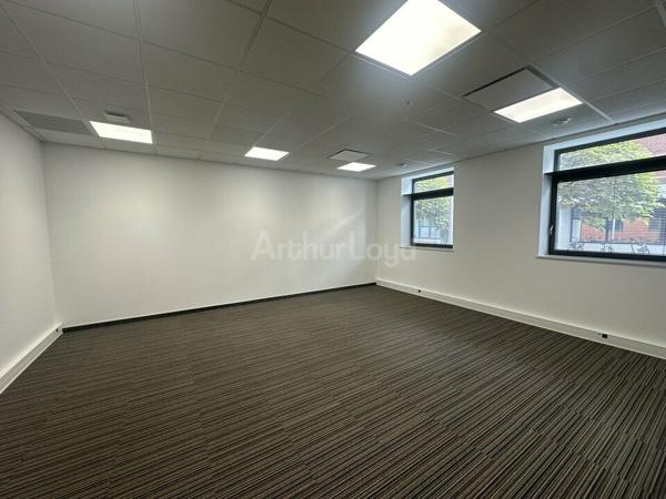 BUREAUX à LOUER de 74.4 m²