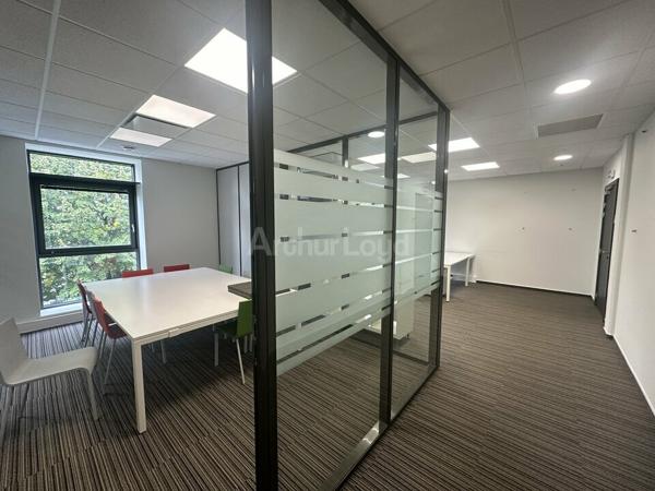 BUREAUX à LOUER de 74.4 m²