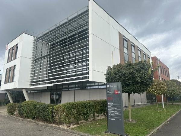 BUREAUX à LOUER de 74.4 m²