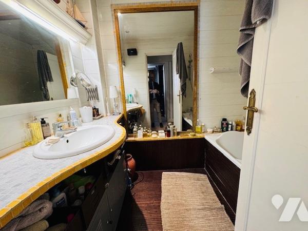 BD VICTOR HUGO 2/3 PIECES. 64.52 m². Balcon sur Jardin.