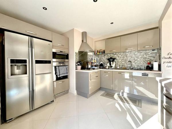 Maison Pontault Combault 6 pièce(s) 102 m2