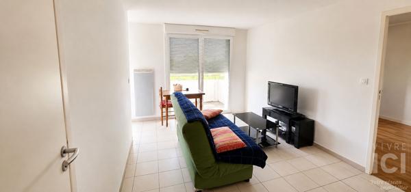 Appartement 2 pièces à vendre à Sainte Luce sur Loire - Dernier étage avec garage