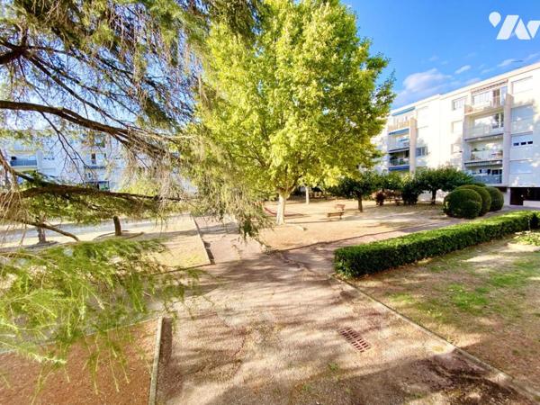 Appartement T3 résidence Les Mendrous, proximité immédiate arret de tram Clairval