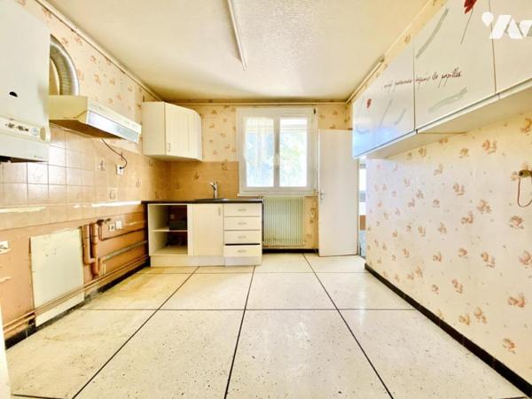 Appartement T3 résidence Les Mendrous, proximité immédiate arret de tram Clairval