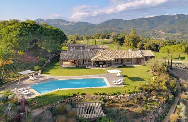 Vente Propriété de luxe Les Adrets-de-l'Estérel 35 Pièces 2100 m²