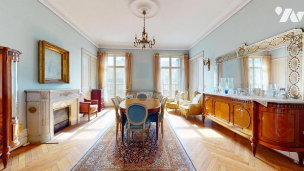 Carré d’Or / Bas Gambetta – Appartement de prestige de 205 m² au sein d’un Palais niçois.