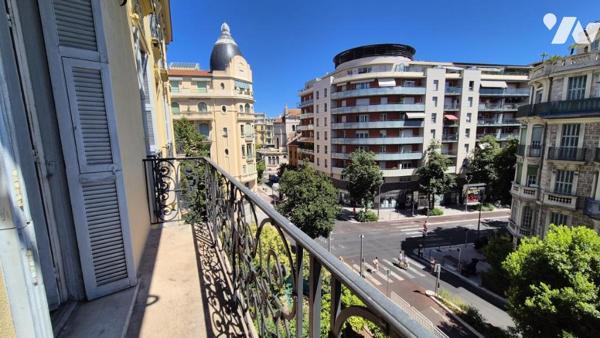 Carré d’Or / Bas Gambetta – Appartement de prestige de 205 m² au sein d’un Palais niçois.