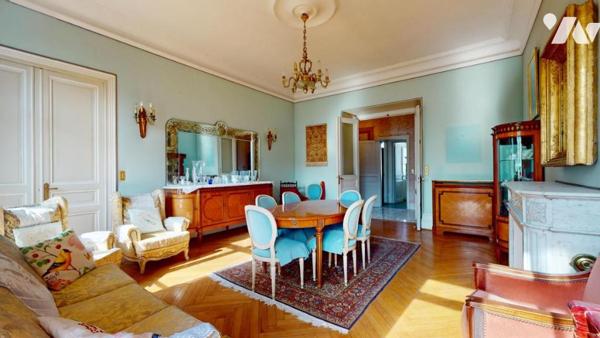 Carré d’Or / Bas Gambetta – Appartement de prestige de 205 m² au sein d’un Palais niçois.