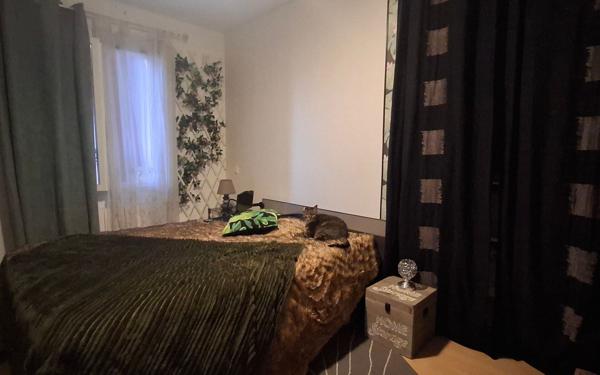 Maison à vendre    5 pièces •  Monbéqui