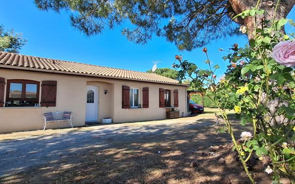 Maison à vendre    5 pièces •  Monbéqui