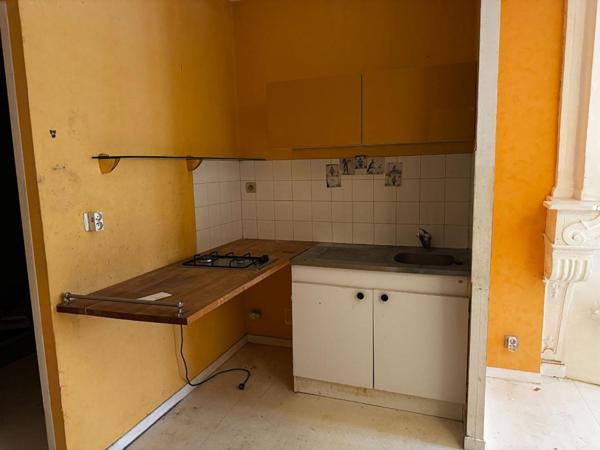 LANGRES, Studio 30 m2, etage et grenier améngeables