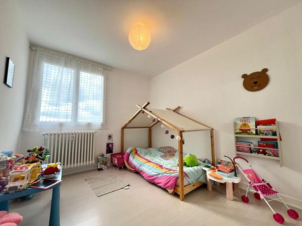 Appartement 4 pièces 86.83 m2