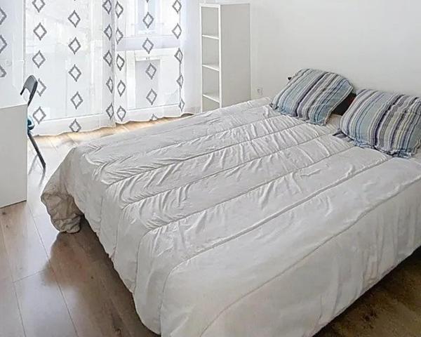 VICTOR HUGO/MAIRIE- F4 82m2+TERRASSE & PARKING