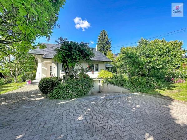 Maison individuelle à Riedisheim avec un magnifique jardin arboré  en ville !