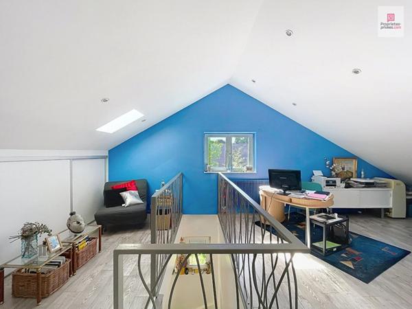 Maison individuelle à Riedisheim avec un magnifique jardin arboré  en ville !