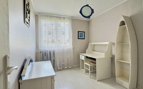 Appartement à louer    3 pièces • 86,39 m2 Rognac