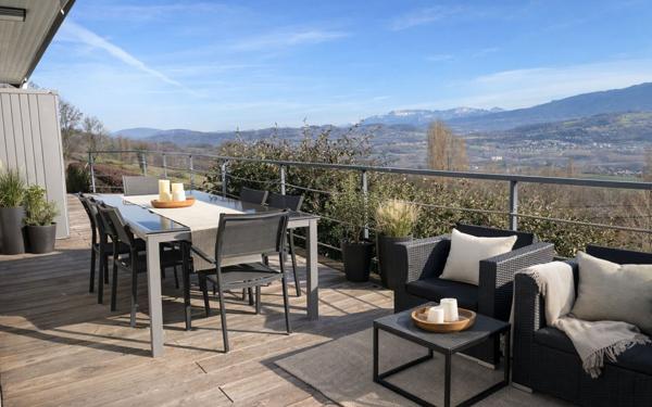 Maison à vendre    3 pièces •  Albens