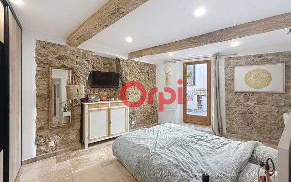 Maison à vendre    5 pièces •  Le Plan-de-la-Tour