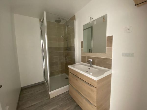 Appartement F3 de charme climatisé en hyper centre de Montluçon Montlucon