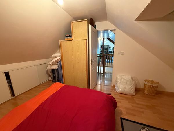 Maison 12 min sud Angers - 4 chambres - Exterieur paysage avec piscine - Bus a 100m