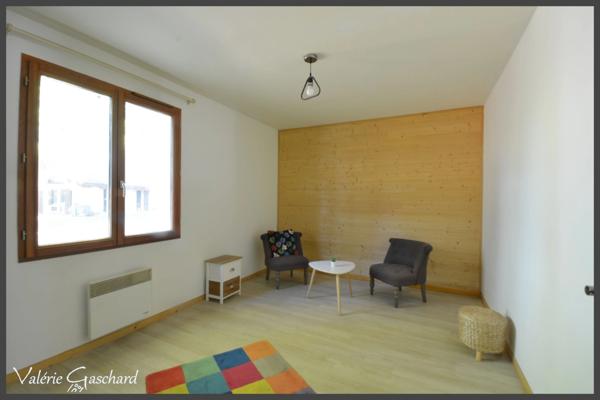 Ménesplet (proche Montpon-Ménestérol) Maison de 130 m² en parfait état
