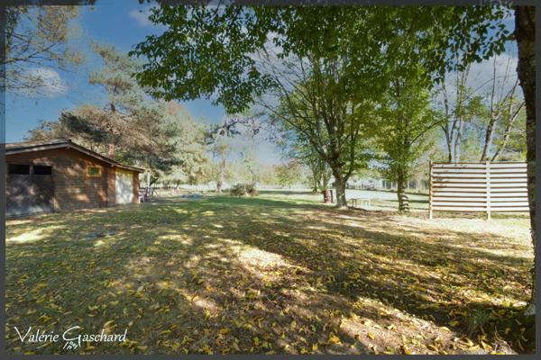 Ménesplet (proche Montpon-Ménestérol) Maison de 130 m² en parfait état