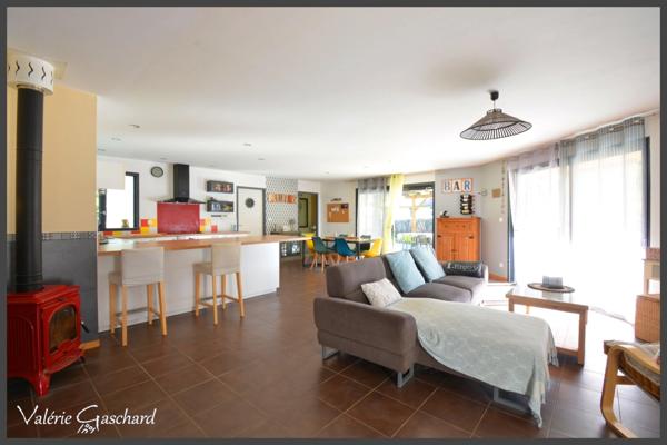 Ménesplet (proche Montpon-Ménestérol) Maison de 130 m² en parfait état
