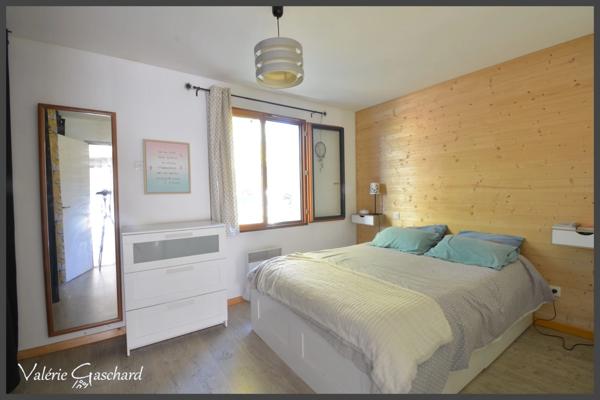 Ménesplet (proche Montpon-Ménestérol) Maison de 130 m² en parfait état