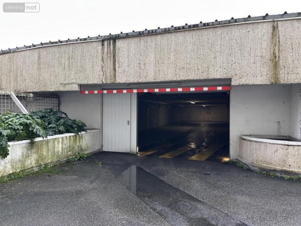 Garage - Parking à vendre à Vannes dans le Morbihan (56000), ref : 56003-1395   
Centre-Ville