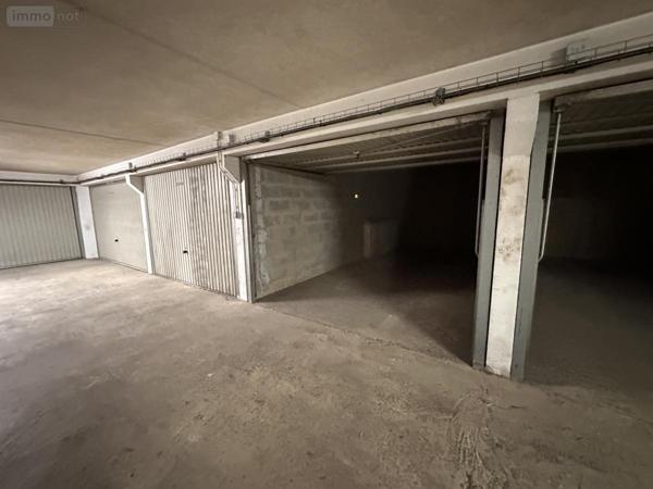 Garage - Parking à vendre à Vannes dans le Morbihan (56000), ref : 56003-1395   
Centre-Ville