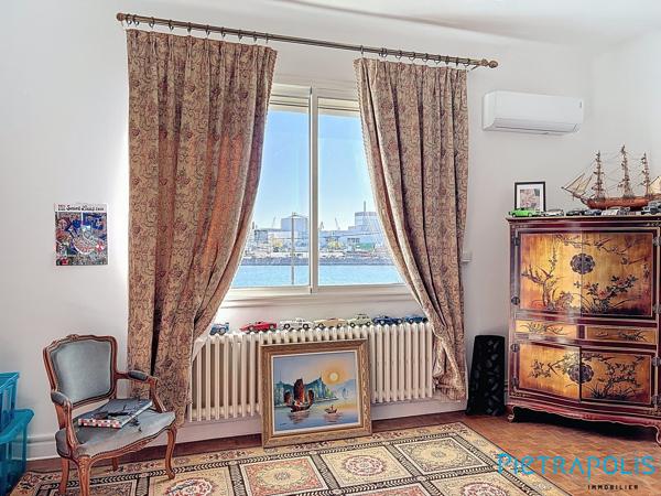 FRONTIGNAN : Sur une parcelle de 1461m², Villa R+1 T7