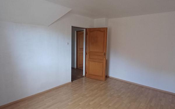 Maison à louer    5 pièces • 132 m2 Aumetz