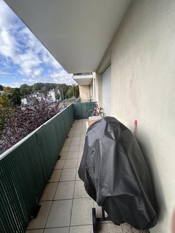 F4 de 86 m2 au 2ème étage + une cave + place de parking privée