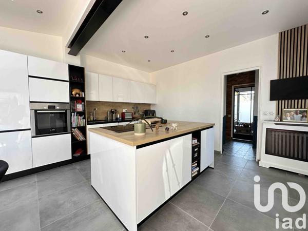 Maison à vendre 6 pièces 103 m² Houilles