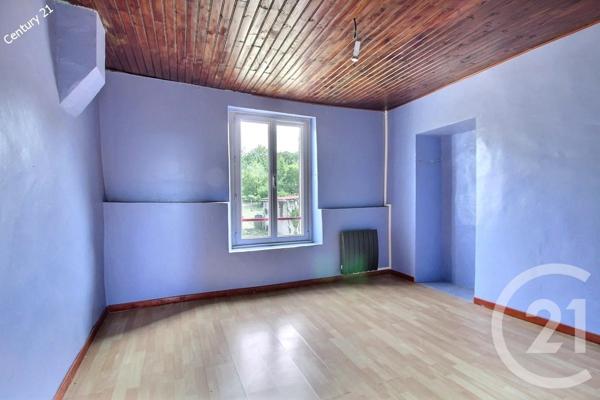 Maison à vendre  4 pièces - 90 m 2   CHATEAU THIERRY  - 02