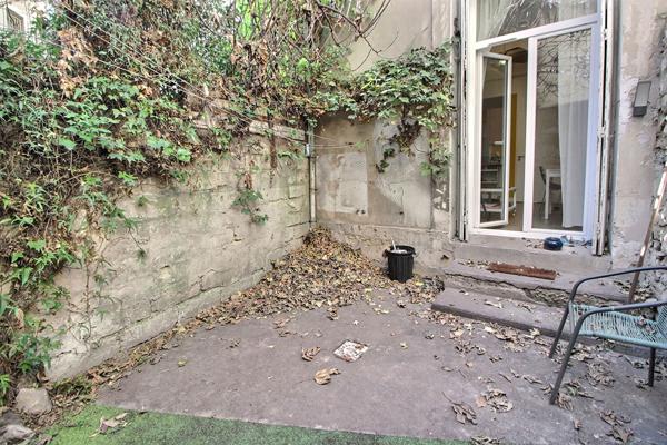 STUDIO de 22.53 m² avec jardin privatif de 15m² situé entre Gare et Comédie
