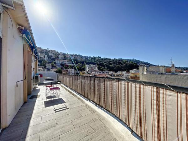 Nice St Roch- 3 pièces MEUBLE - 68.58 m2