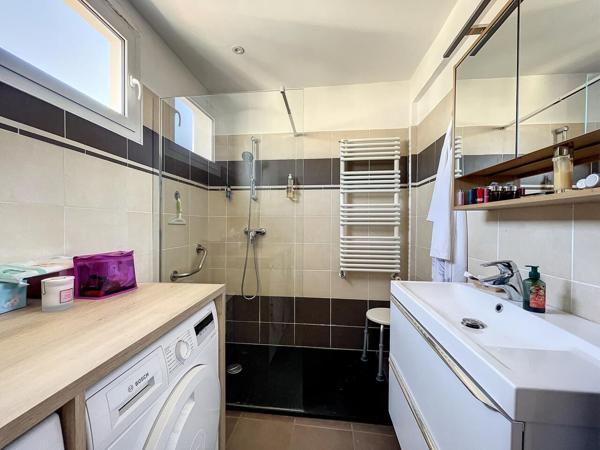 Nice St Roch- 3 pièces MEUBLE - 68.58 m2