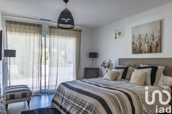 Maison à vendre 6 pièces 198 m² Ventabren