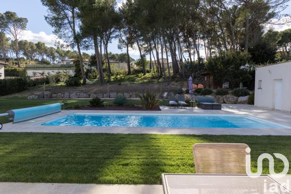 Maison à vendre 6 pièces 198 m² Ventabren