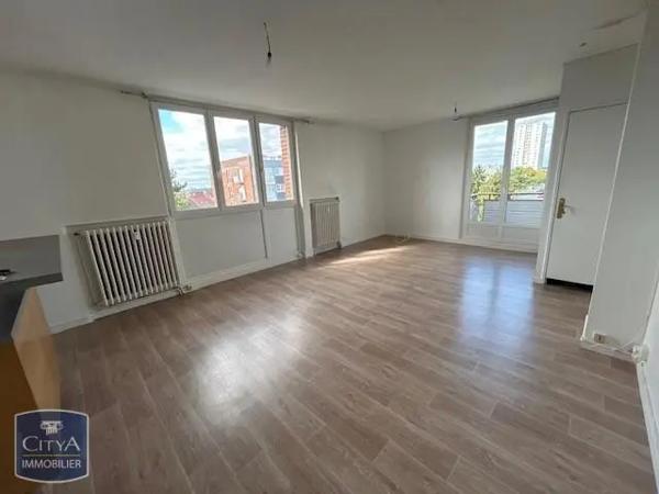 Appartement à louer 3 pièces 66m²