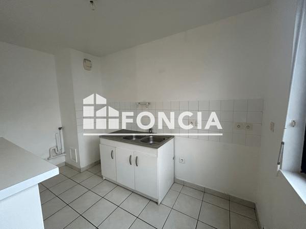 Location Appartement 2 pièces 45.43 m² - 33 RUE DESSEAUX Rouen 76100