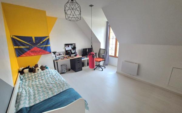 Maison à vendre    4 pièces • 100,30 m2 Jouy-le-Châtel