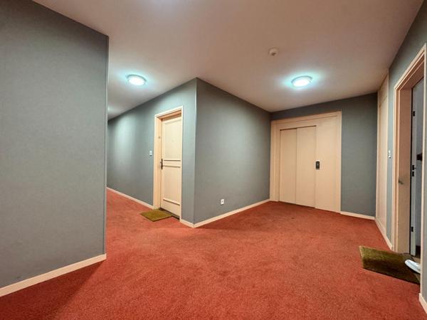 A VENDRE : T2 à LILLE • • 163 000 € FAI • Réf. 1998