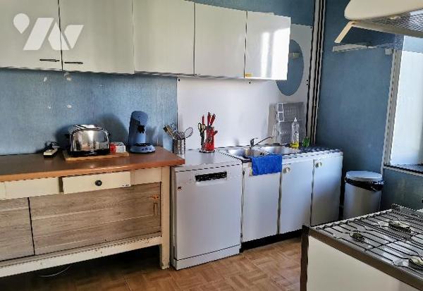 GIVET - PROCHE GARE
Ancien hôtel-restaurant
Location saisonnière actuellement