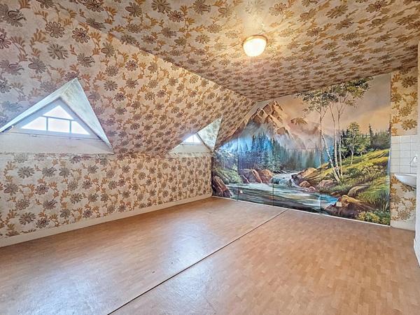 Maison 6 pièces 115m² sur sous-sol total proche Longueville