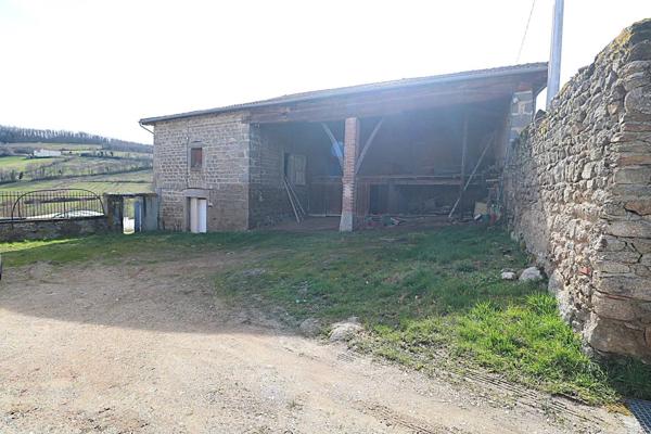 GRAND CORPS DE FERME  maison et dépendances